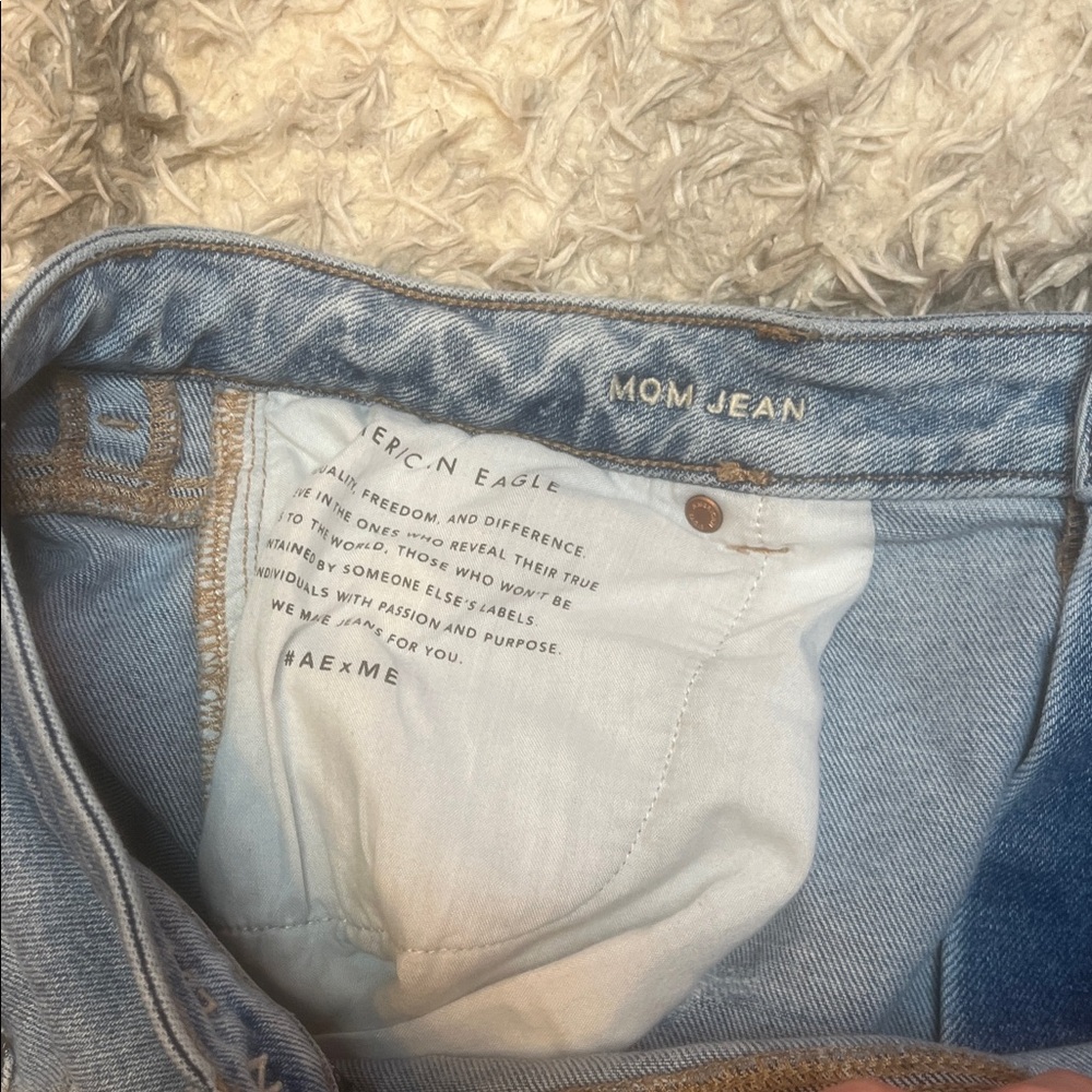 American Eagle Outfitters Mom jeans - Picture 7 of 9